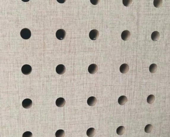 孔木质吸音板,木质吸音板